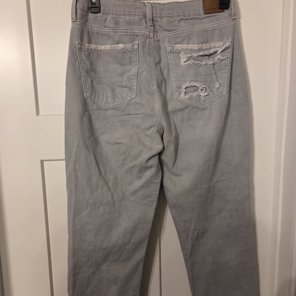 AE Ripped Mom Straight‎ Jean - Picture 3 of 3